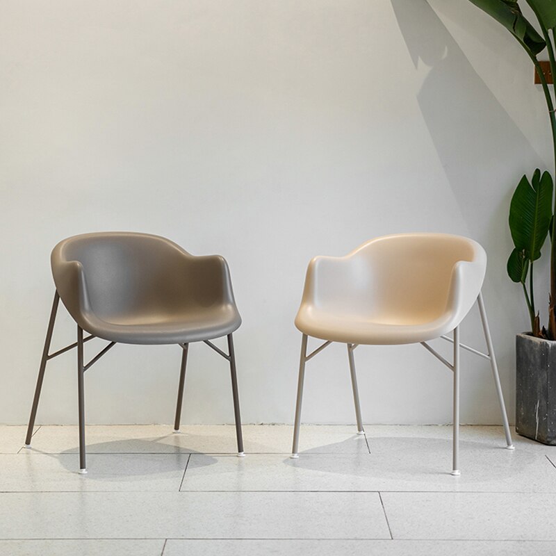 Minimalist Plastic Modern Circular Chair