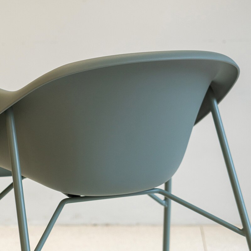 Minimalist Plastic Modern Circular Chair